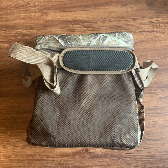 IGLOO Realtree 30 Cans Cooler Soft Side Square Bag Camouflage NWT - Picture 9 of 12